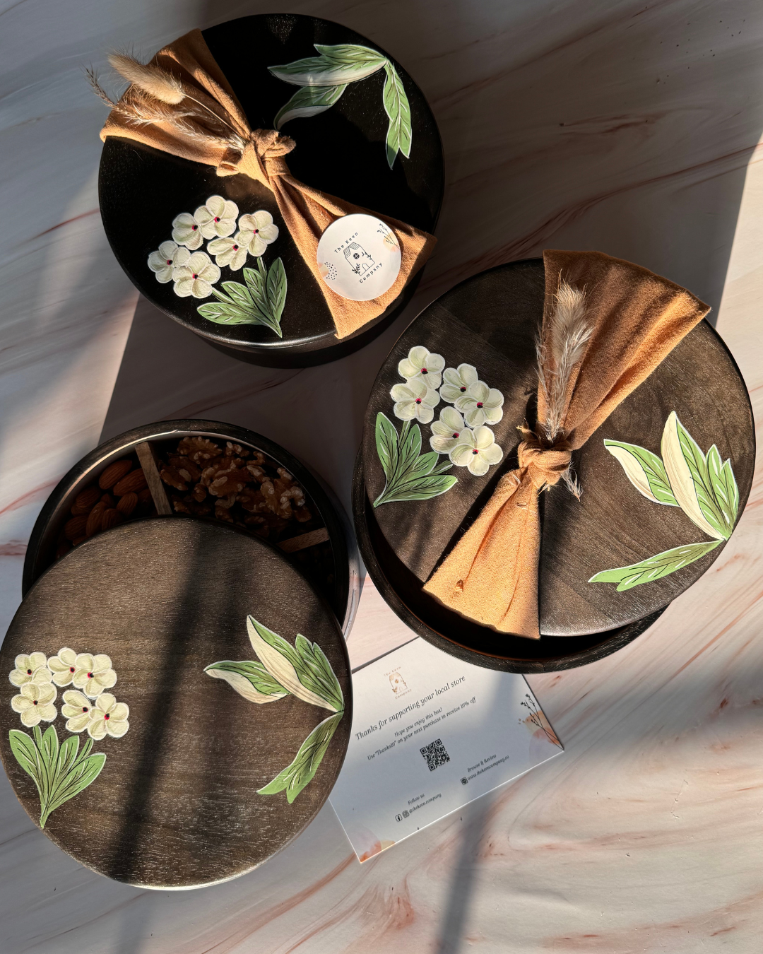 Vinca Hand painted Bread Box